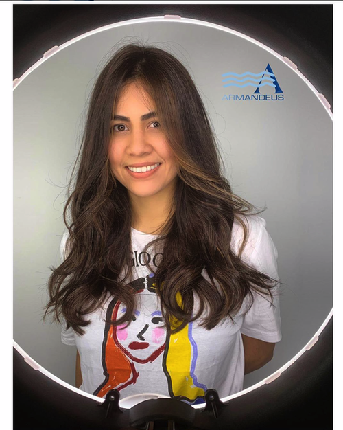 Natural highlights and hair style by Salon Armandeus Doral
