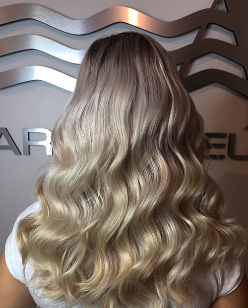 Check out this beautiful platinum blonde by hair salon Armandeus Orlando